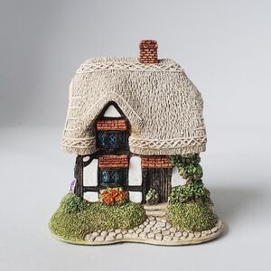 Lilliput Lane Granny Smiths Cottage Handmade In Cumbria UK 1992 Vintage EUC